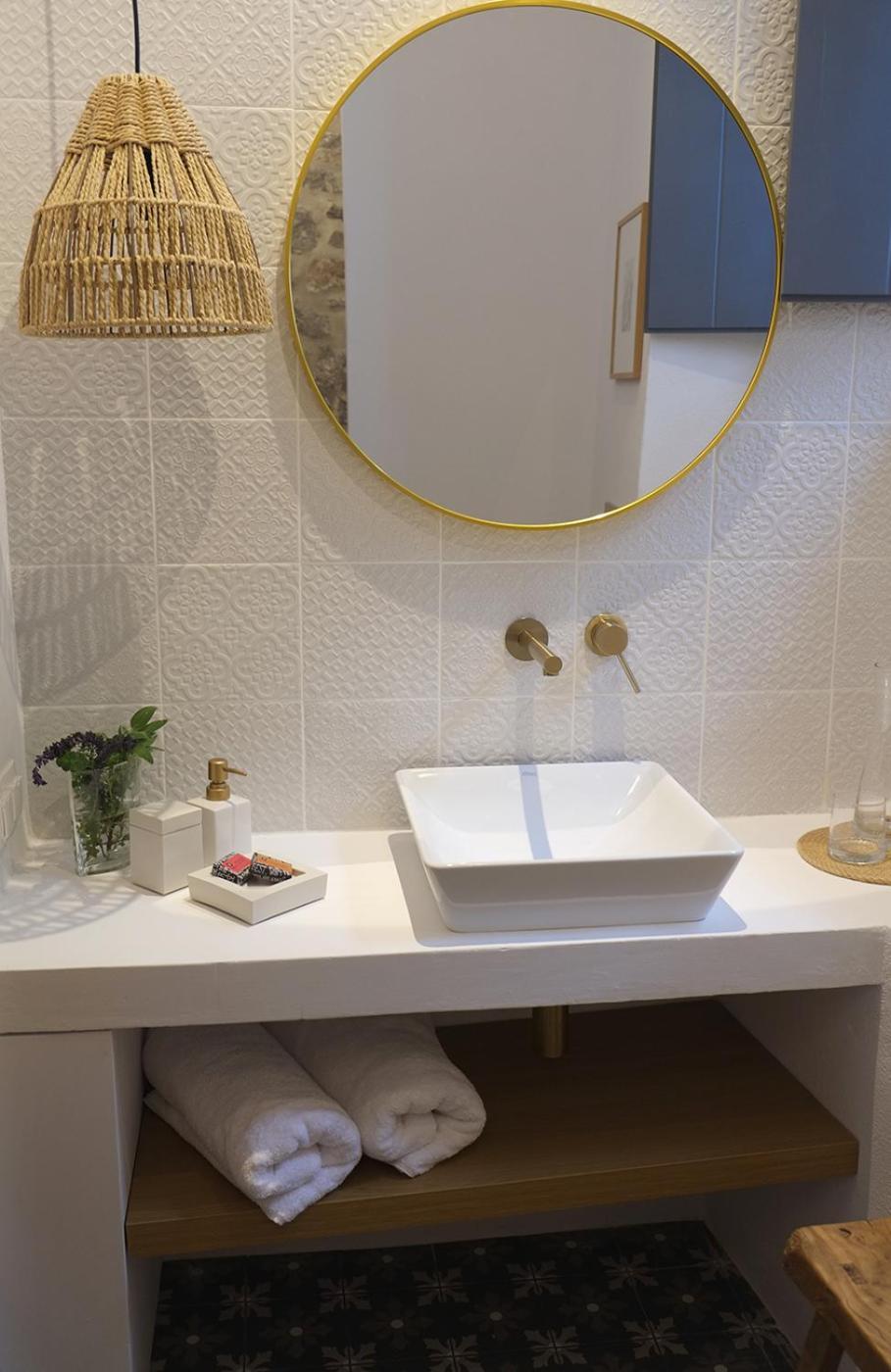Arta Hydra Hotel Eksteriør billede